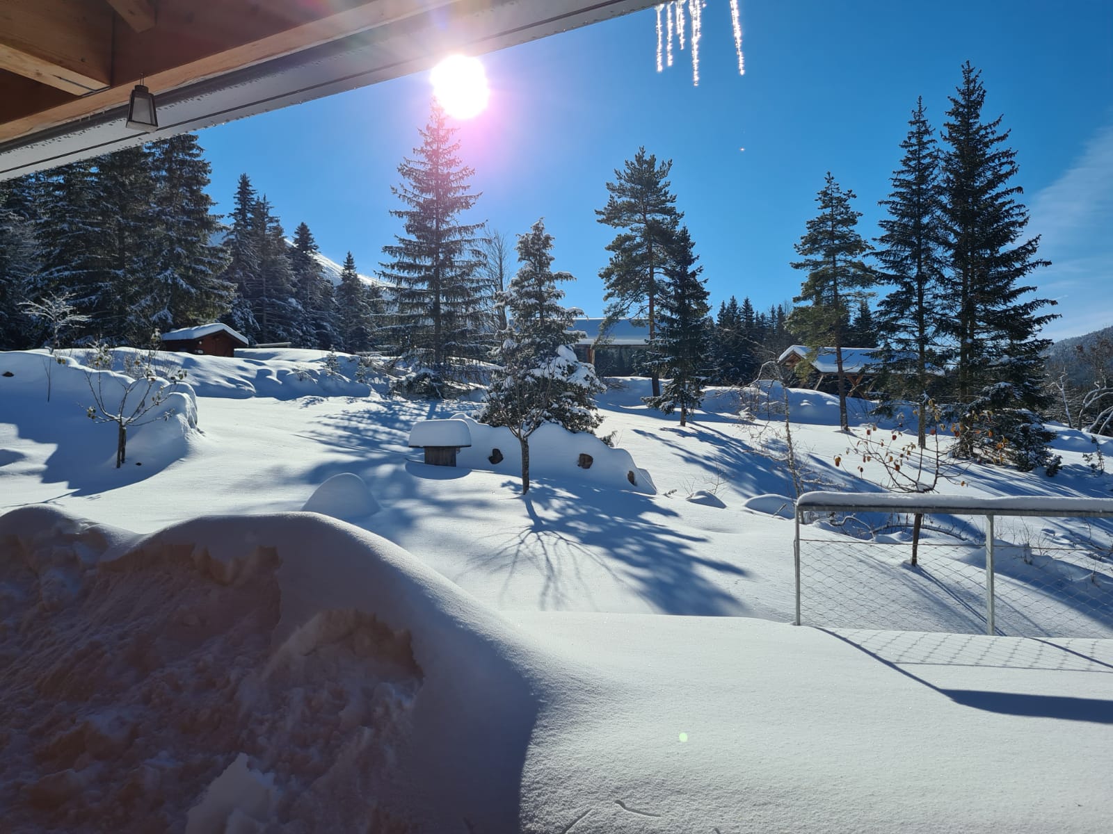 You are currently viewing Trop de belle neige => On rouvre ce weekend !!